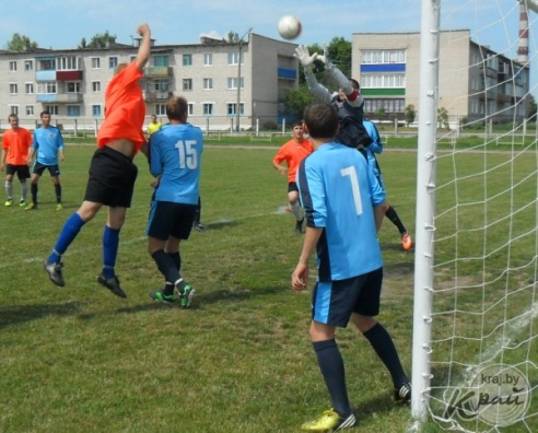 Футбол. Чисть выигрывает у Червеня, Молодечно – у Дзержинска, Вилейка играет вничью со Старыми Дорогами (ФОТО)