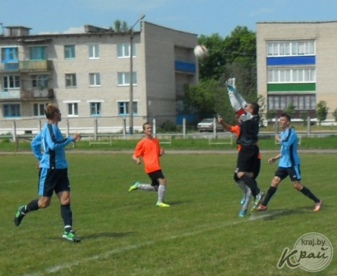Футбол. Чисть выигрывает у Червеня, Молодечно – у Дзержинска, Вилейка играет вничью со Старыми Дорогами (ФОТО)