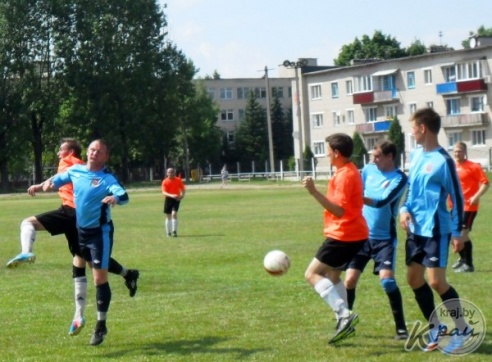 Футбол. Чисть выигрывает у Червеня, Молодечно – у Дзержинска, Вилейка играет вничью со Старыми Дорогами (ФОТО)