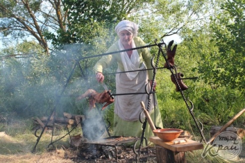 Штурм замка и средневековые танцы. Как в Вилейке прошел первый рыцарский фест (ФОТО, ВИДЕО)