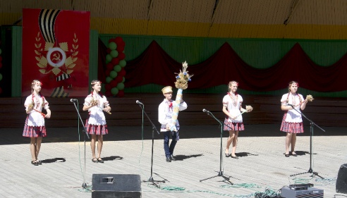 Пастаўчане адзначылі галоўнае свята краіны (+фота)