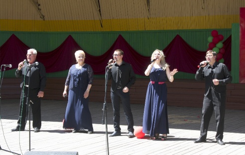 Пастаўчане адзначылі галоўнае свята краіны (+фота)