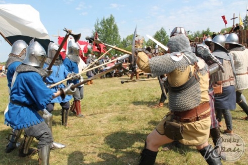 ФОТОРЕПОРТАЖ: 4-5 июля в Вилейке впервые состоялся фестиваль средневековой культуры «Гонару продкаў»