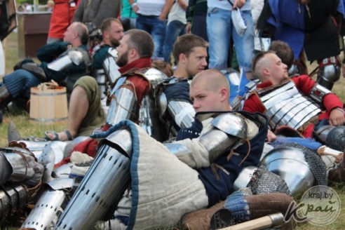 ФОТОРЕПОРТАЖ: 4-5 июля в Вилейке впервые состоялся фестиваль средневековой культуры «Гонару продкаў»