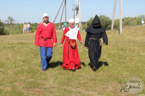 ФОТОРЕПОРТАЖ: 4-5 июля в Вилейке впервые состоялся фестиваль средневековой культуры «Гонару продкаў»