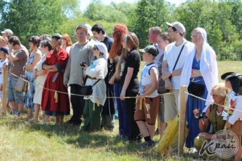 ФОТОРЕПОРТАЖ: 4-5 июля в Вилейке впервые состоялся фестиваль средневековой культуры «Гонару продкаў»