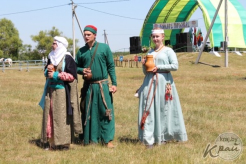 ФОТОРЕПОРТАЖ: 4-5 июля в Вилейке впервые состоялся фестиваль средневековой культуры «Гонару продкаў»