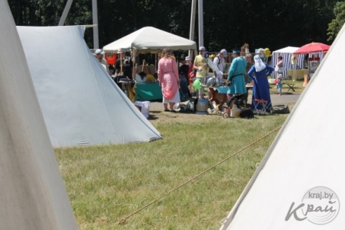 ФОТОРЕПОРТАЖ: 4-5 июля в Вилейке впервые состоялся фестиваль средневековой культуры «Гонару продкаў»