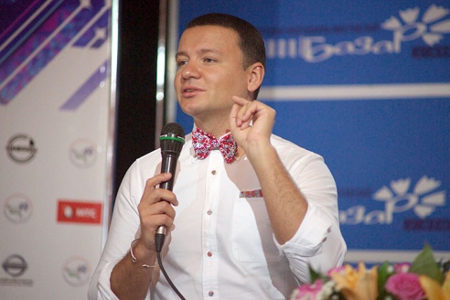 Александр Олешко о творчестве, верности жанру, ответственности за зрителя и о простом счастье.