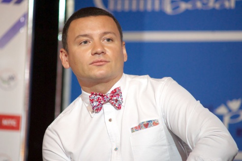 Александр Олешко о творчестве, верности жанру, ответственности за зрителя и о простом счастье.