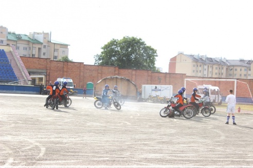 В первом туре первенства по мотоболу слуцкий «Метеор» со счётом 5:0 уступил Пинску