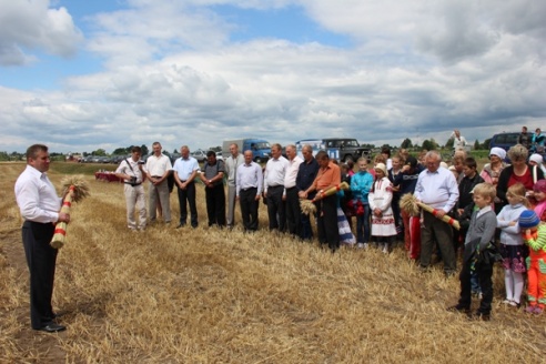 ДАЖЫНКІ-2015: на Ганцаўшчыне дадзены старт уборачнай кампаніі (фотарэпартаж)