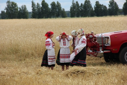 ДАЖЫНКІ-2015: на Ганцаўшчыне дадзены старт уборачнай кампаніі (фотарэпартаж)