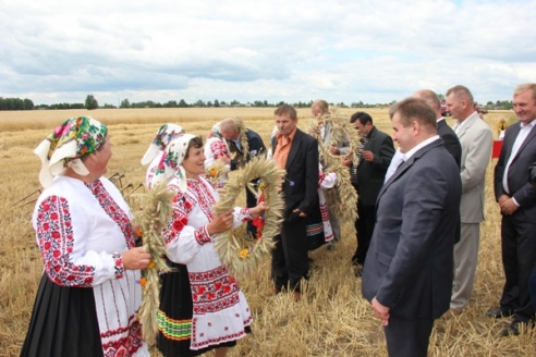 ДАЖЫНКІ-2015: на Ганцаўшчыне дадзены старт уборачнай кампаніі (фотарэпартаж)