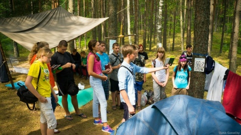 Отдел образования при поддержке Слуцкой епархии провели детям «Браславская одиссею»