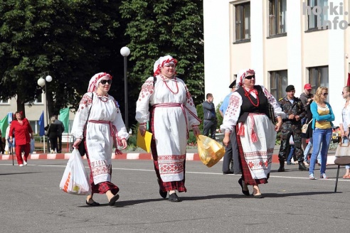 Мстиславлский фэст-2015: средневековое шествие, батлейка и город мастеров