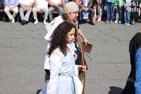 Мстиславлский фэст-2015: средневековое шествие, батлейка и город мастеров