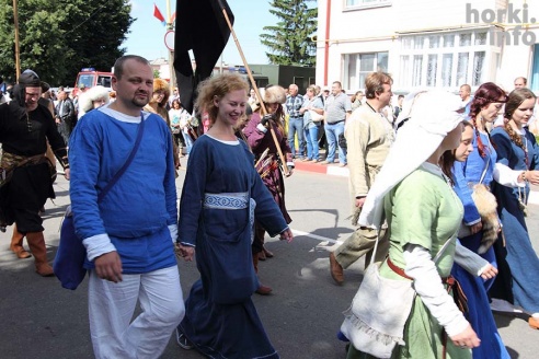 Мстиславлский фэст-2015: средневековое шествие, батлейка и город мастеров