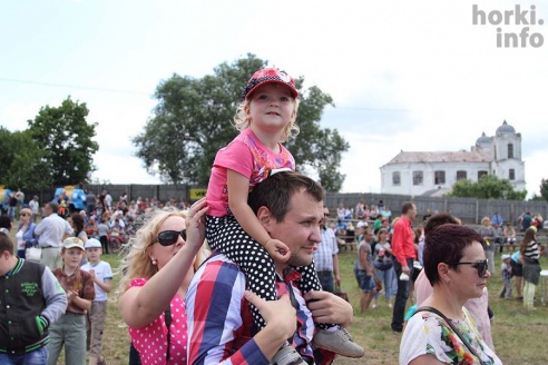 Мсціслаўскі фэст-2015: поросячьи бега, турнир лучников и орудия пыток