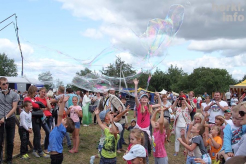 Мсціслаўскі фэст-2015: поросячьи бега, турнир лучников и орудия пыток