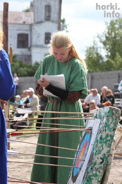 Мсціслаўскі фэст-2015: поросячьи бега, турнир лучников и орудия пыток
