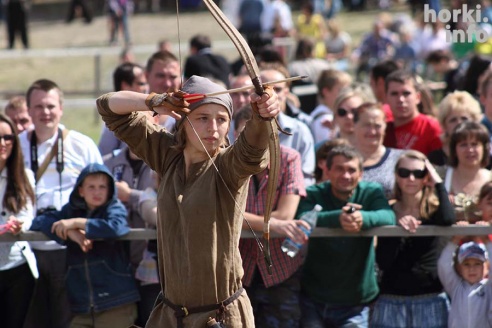 Мсціслаўскі фэст-2015: поросячьи бега, турнир лучников и орудия пыток