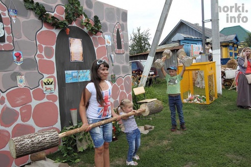 Мсціслаўскі фэст-2015: поросячьи бега, турнир лучников и орудия пыток