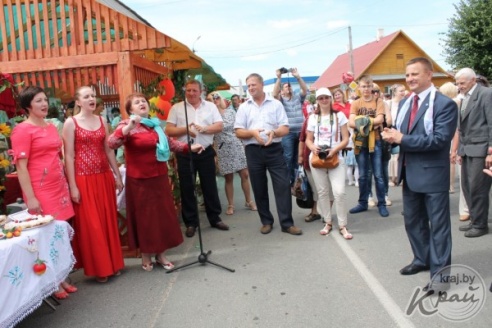Подворье Подсвильского сельсовета признано лучшим на «Вишневом фестивале» в Глубоком (ФОТО)