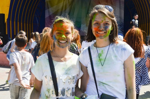 Фестиваль красок Colorfest прошел в Жодино