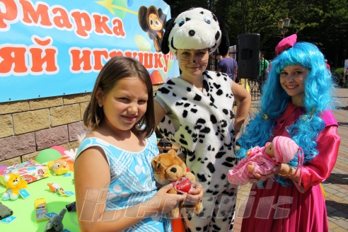 Кобрину 728 лет