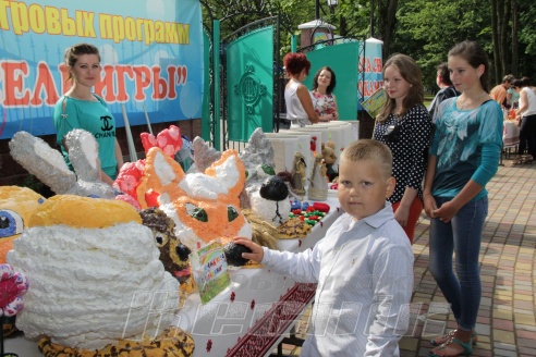 Кобрину 728 лет