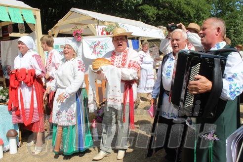 Кобрину 728 лет