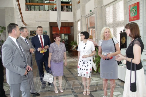 Кобрину 728 лет