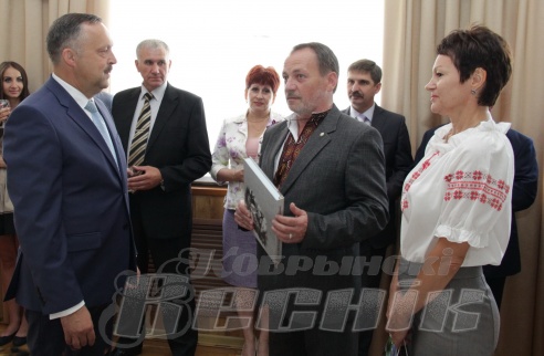 Кобрину 728 лет