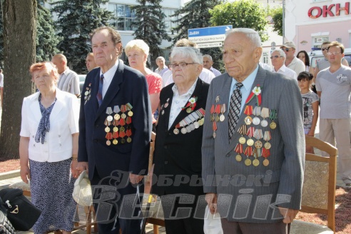 Кобрину 728 лет