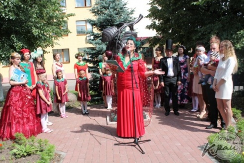Шествие с Вишневой королевой и праздничный салют. Каким было закрытие «Вишневого фестиваля» в Глубоком (ФОТО)