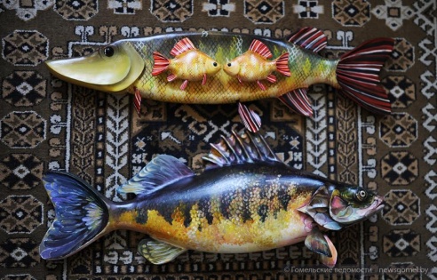 Гомельчанин создаёт оригинальных рыб из дерева