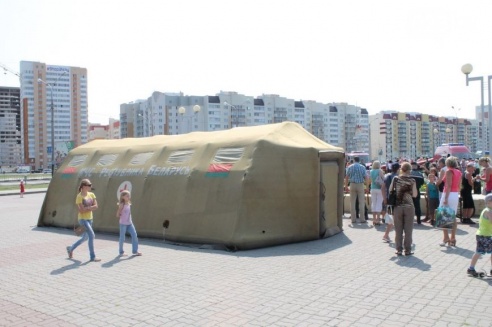 Позитивный экстрим: гомельчане попробовали себя в роли спасателей МЧС