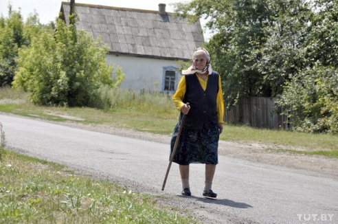 «Наш магазін закрылі, а ён красівы, як лялька»: репортаж TUT.BY из деревни Водовичи, где нет продавца — Гомель сегодня