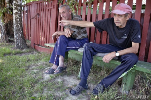 «Наш магазін закрылі, а ён красівы, як лялька»: репортаж TUT.BY из деревни Водовичи, где нет продавца — Гомель сегодня