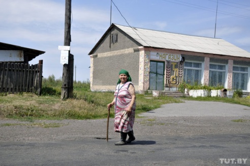 «Наш магазін закрылі, а ён красівы, як лялька»: репортаж TUT.BY из деревни Водовичи, где нет продавца — Гомель сегодня