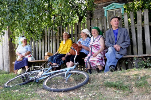 «Наш магазін закрылі, а ён красівы, як лялька»: репортаж TUT.BY из деревни Водовичи, где нет продавца — Гомель сегодня