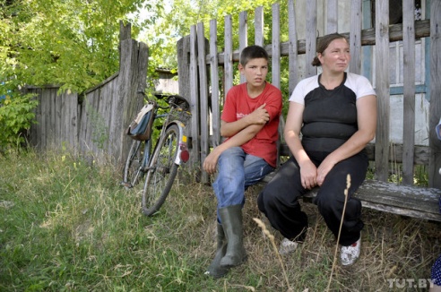 «Наш магазін закрылі, а ён красівы, як лялька»: репортаж TUT.BY из деревни Водовичи, где нет продавца — Гомель сегодня