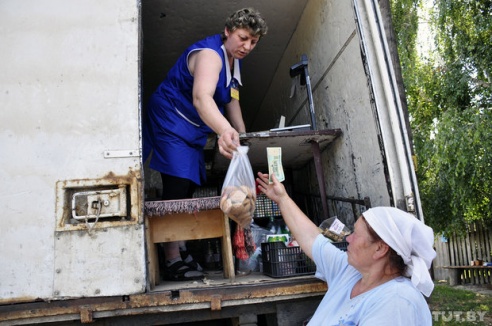 «Наш магазін закрылі, а ён красівы, як лялька»: репортаж TUT.BY из деревни Водовичи, где нет продавца — Гомель сегодня