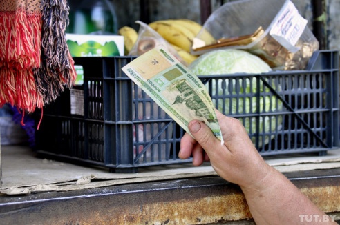 «Наш магазін закрылі, а ён красівы, як лялька»: репортаж TUT.BY из деревни Водовичи, где нет продавца — Гомель сегодня