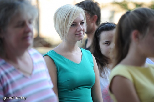 Женщинам в Гомеле напомнили, что их день — не только 8-е марта