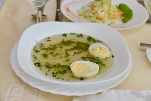 Дешевле нет. В гомельском ресторане можно пообедать за 29900