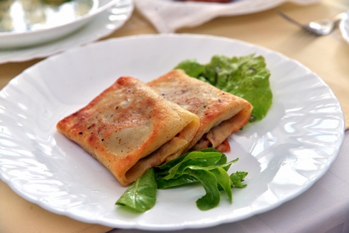 Дешевле нет. В гомельском ресторане можно пообедать за 29900