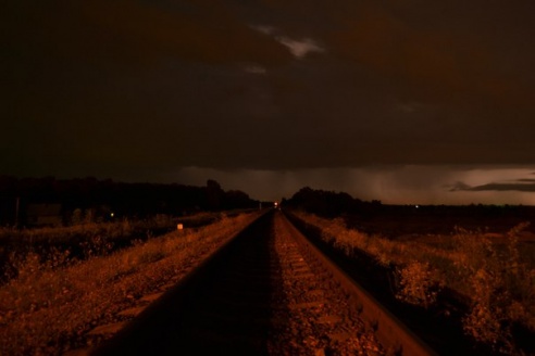 Двое гомельских парней сняли фотосет «Повелители молний»