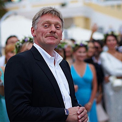 В Сочи поженились пресс-секретарь президента России и фигуристка – теперь в сети обсуждают все платья невесты (ФОТО)